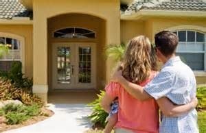 tanahoy.com couple buying home