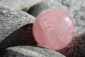 Rose quartz healing properties