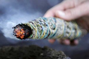 tanahoy.com smudging